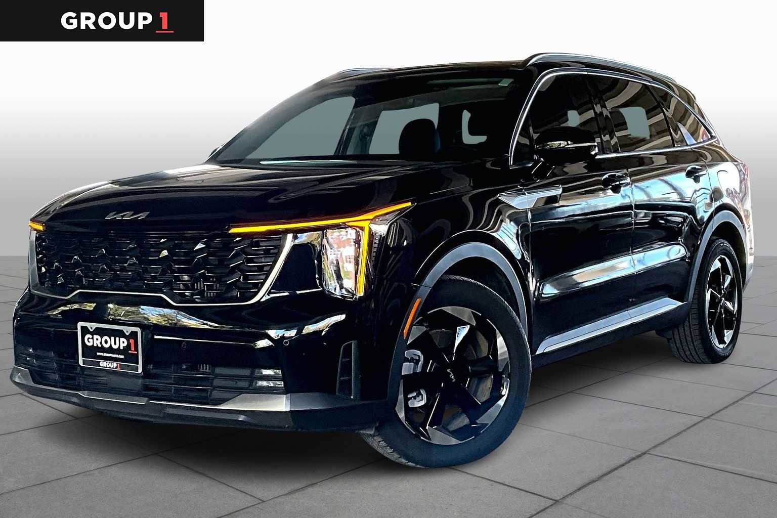 Used 2025 Kia Sorento EX w/ EX Panoramic Sunroof Package