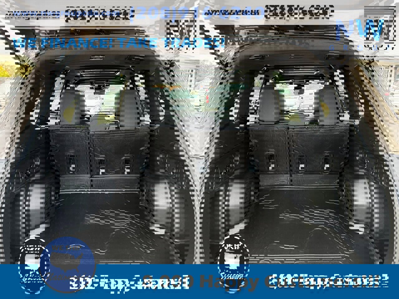 Used 2025 Subaru Forester Premium w/ Convenience Package #1 image 34