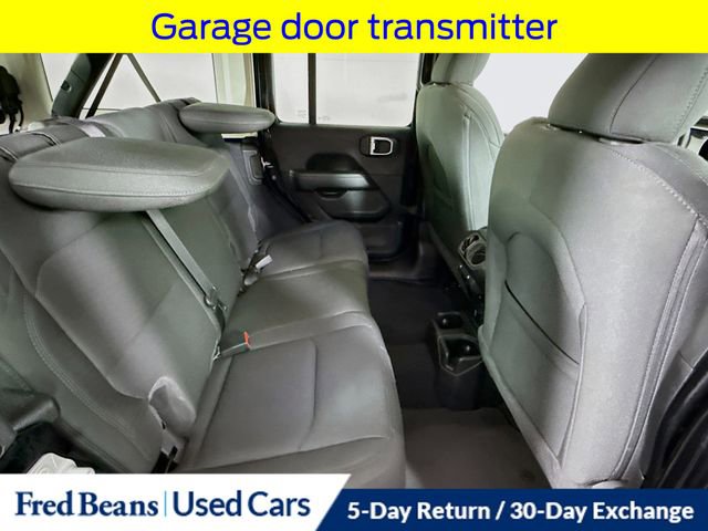 Used 2022 Jeep Wrangler Unlimited Sahara w/ Cold Weather Group image 32