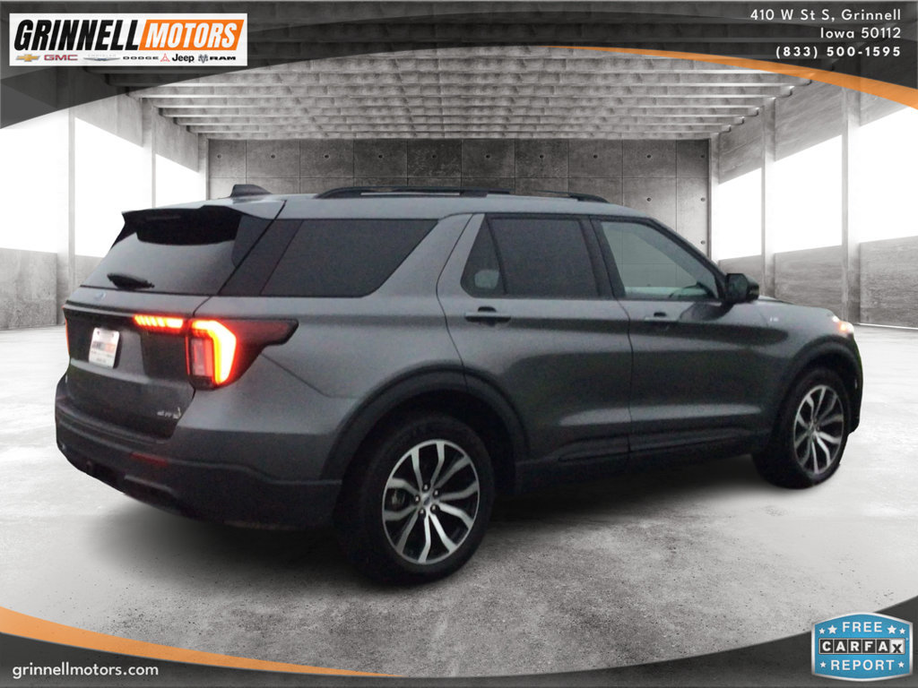 Used 2025 Ford Explorer ST-Line AWD/4WD image 5