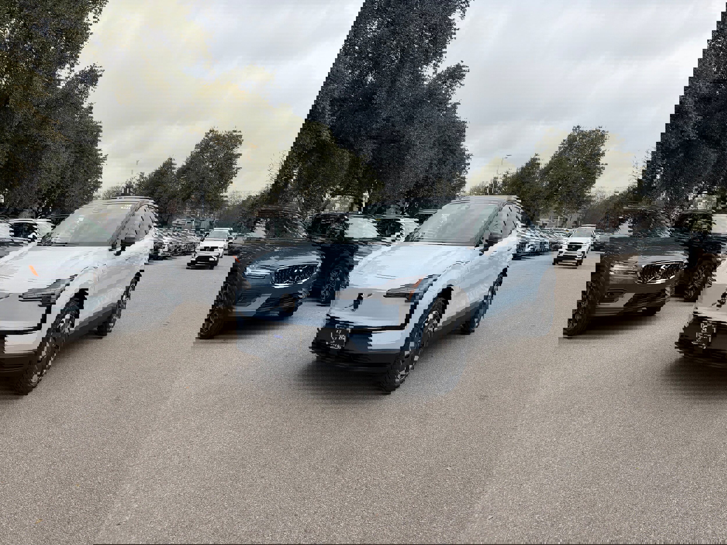 New 2026 Volvo EX30 Plus image 2