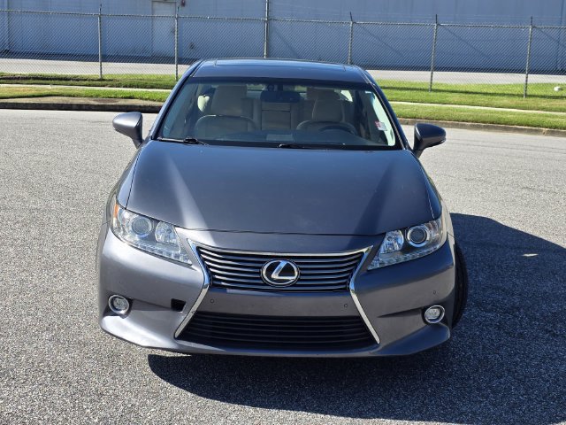 Used 2015 Lexus ES 350 w/ Luxury Package FWD image 2