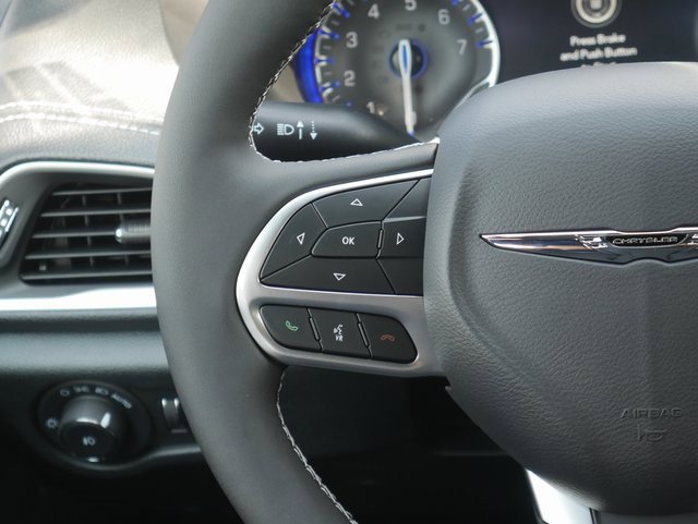 New 2026 Chrysler Pacifica Select image 19