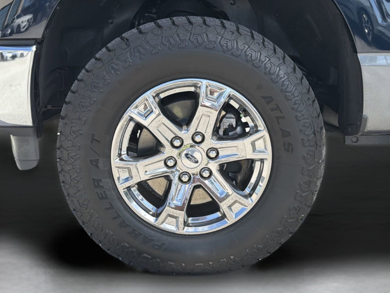 Certified 2023 Ford F150 Lariat w/ FX4 Off-Road Package AWD/4WD image 33