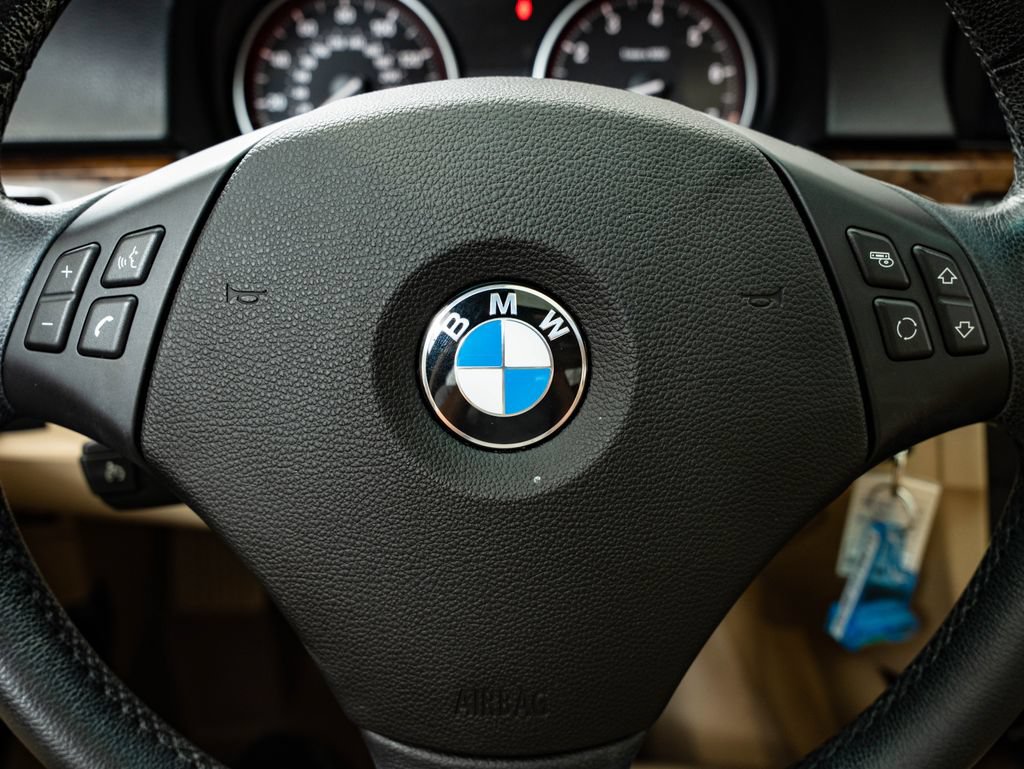Used 2010 BMW 328i Sedan RWD image 29