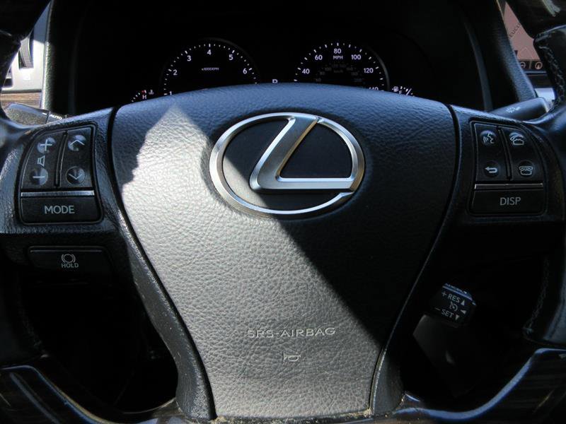 Used 2015 Lexus LS 460 AWD w/ Comfort Package image 13