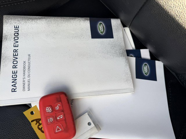 Used 2015 Land Rover Range Rover Evoque Pure Plus image 8
