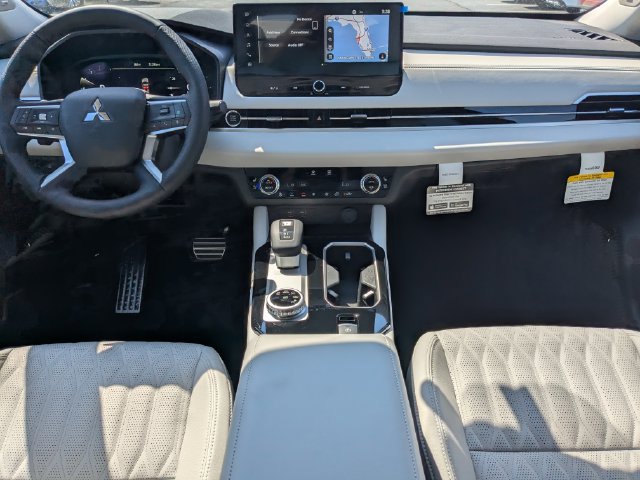 New 2026 Mitsubishi Outlander SEL FWD image 18