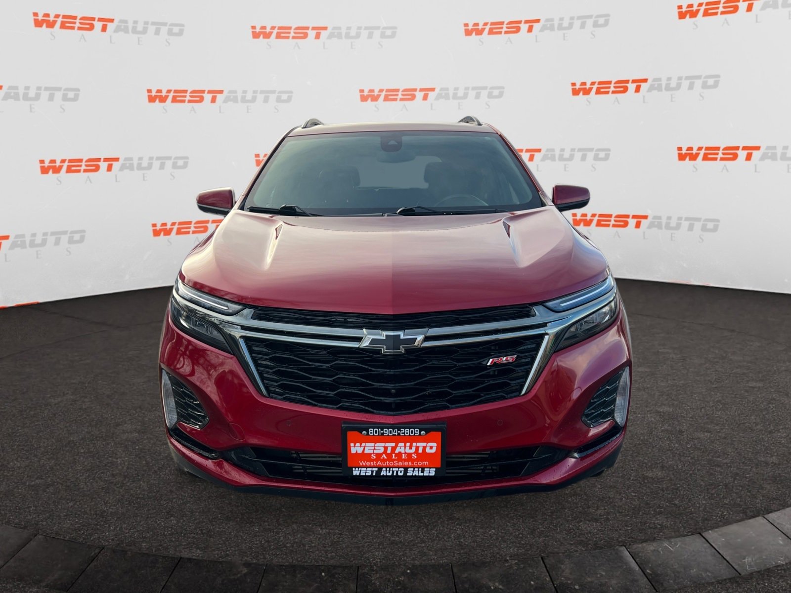 Used 2022 Chevrolet Equinox RS w/ RS Leather Package image 8