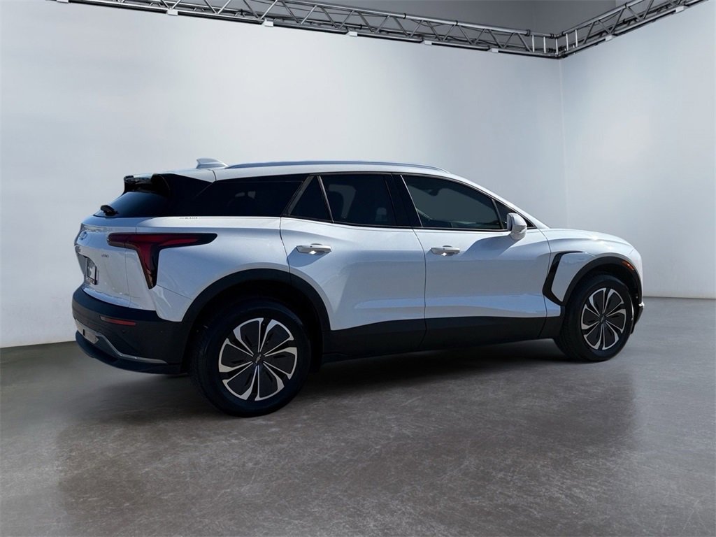 Used 2024 Chevrolet Blazer EV LT image 3