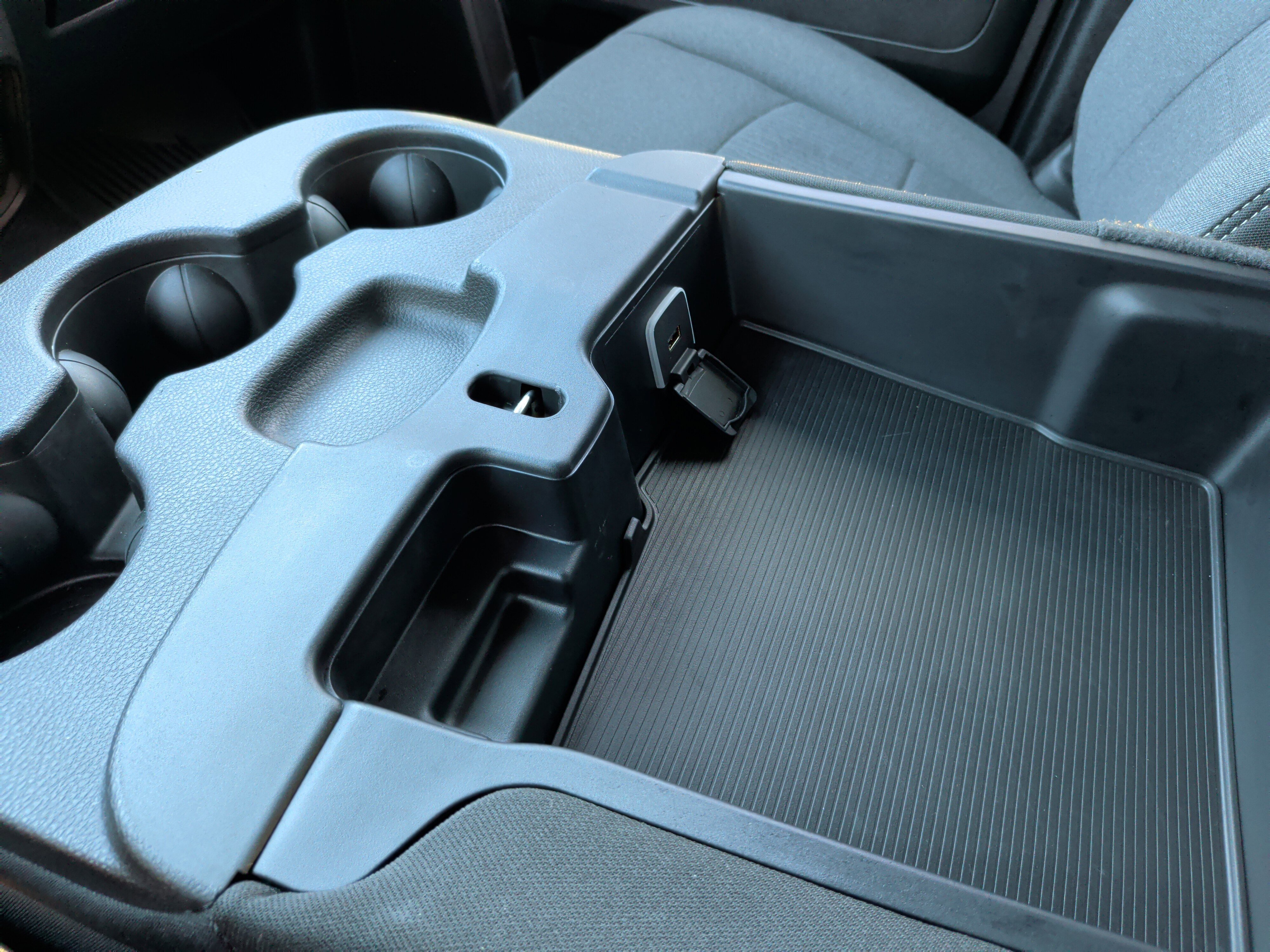 Used 2024 RAM 3500 Tradesman w/ Chrome Appearance Group image 21