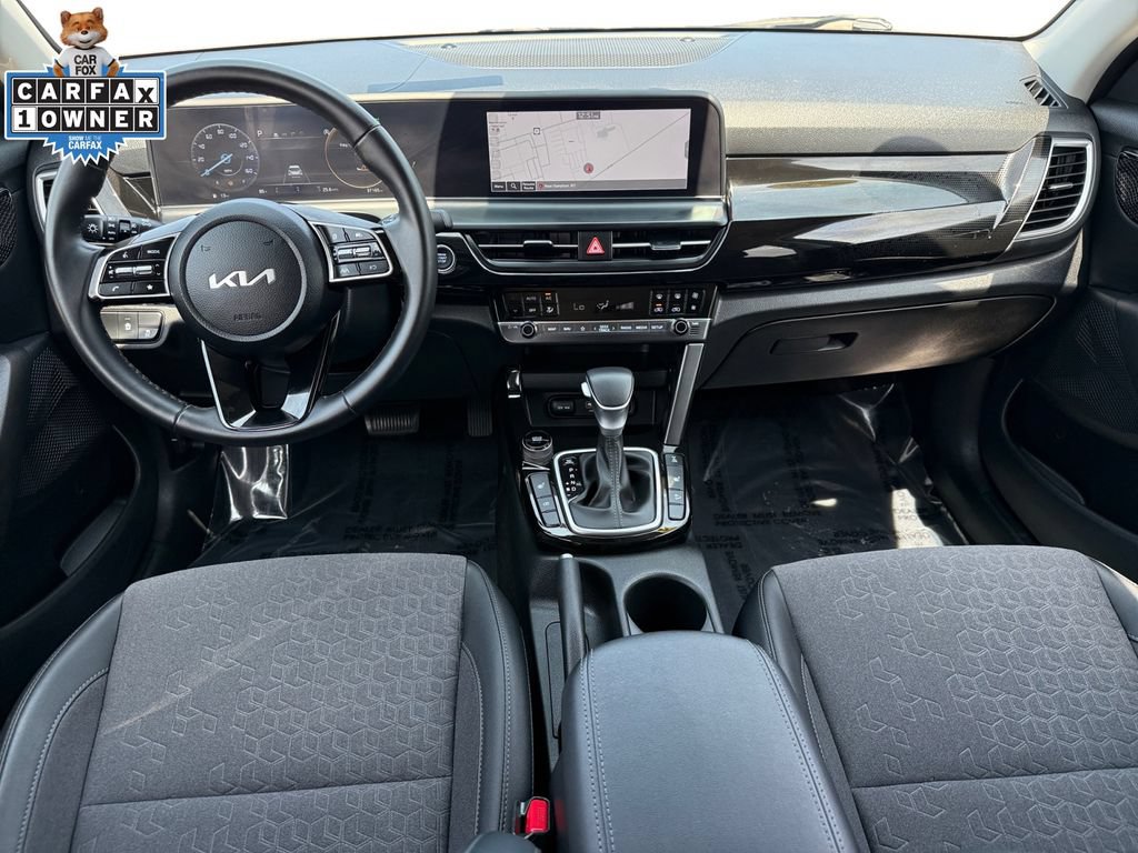 Certified 2025 Nissan Murano SV w/ Cargo Package AWD/4WD image 10
