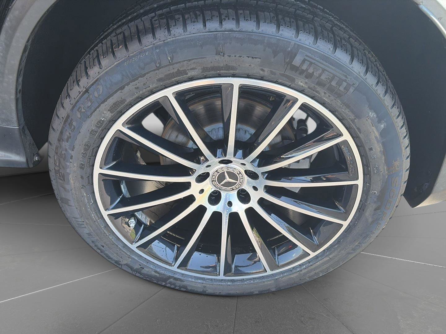 Used 2018 Mercedes-Benz GLC 300 4MATIC Coupe image 11
