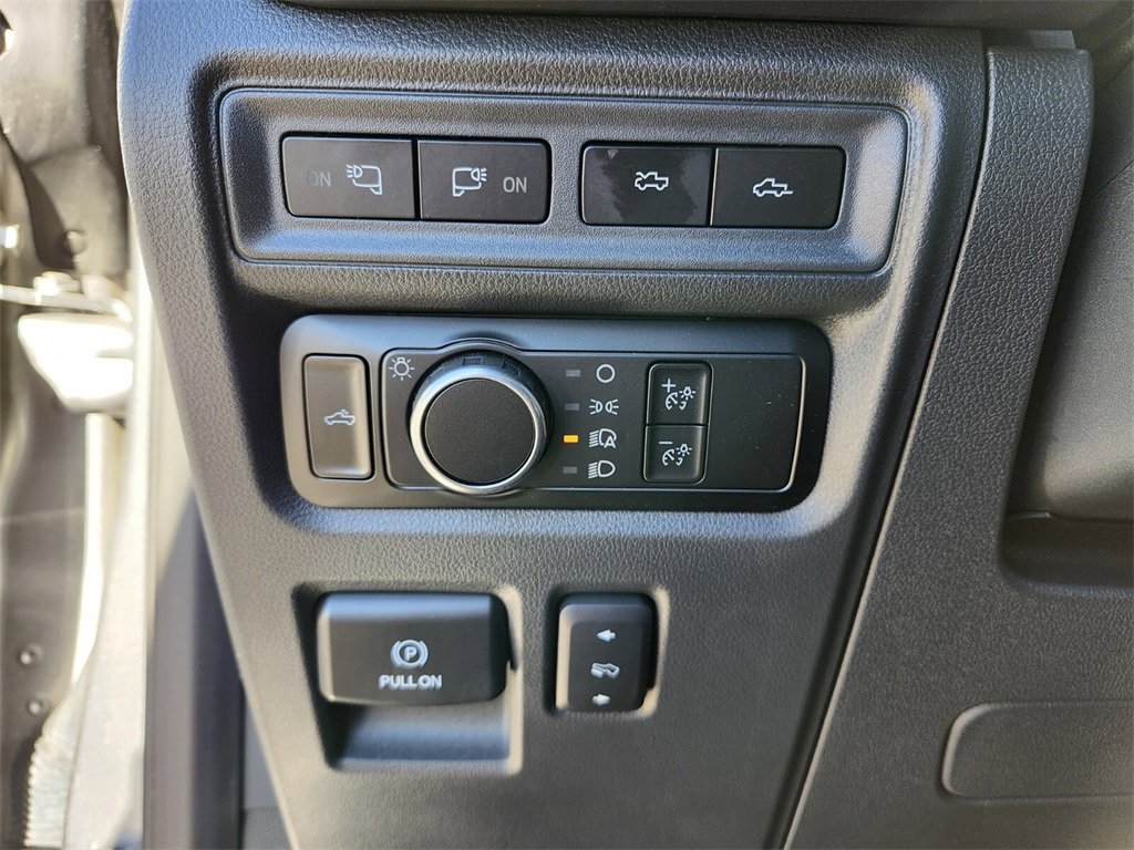 Used 2023 Ford F150 Lightning Platinum image 24