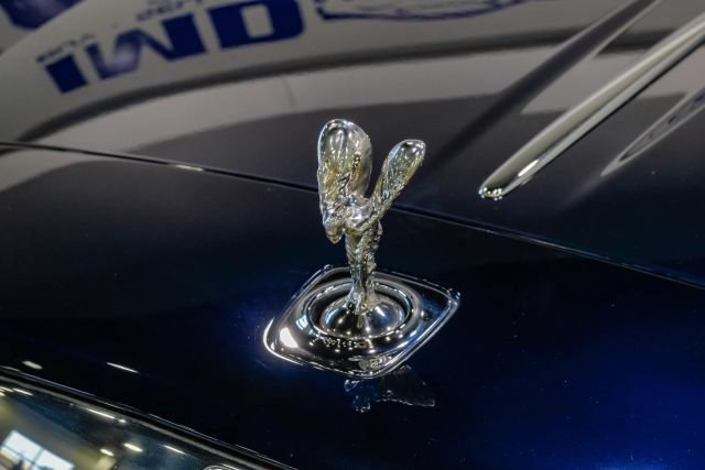Used 2017 Rolls-Royce Wraith RWD image 73
