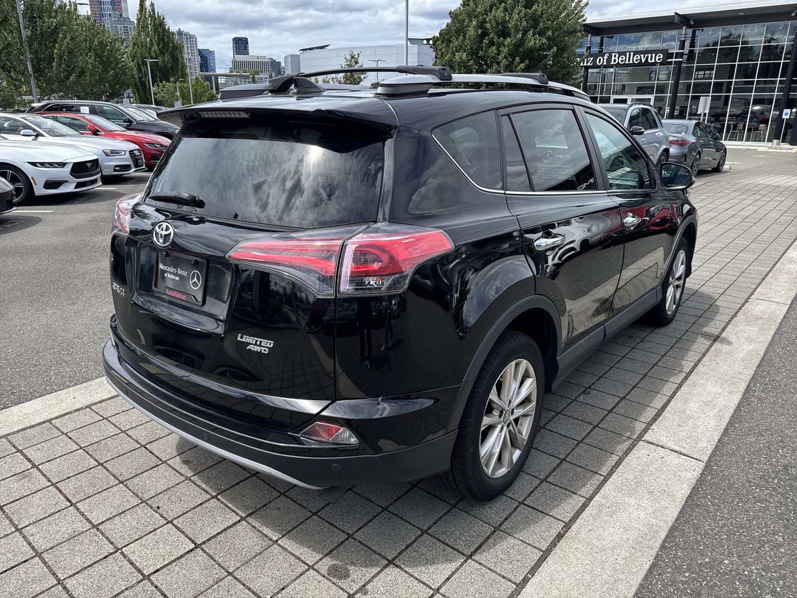 Used 2017 Toyota RAV4 Limited w/ All Weather Liner Package AWD/4WD video 2