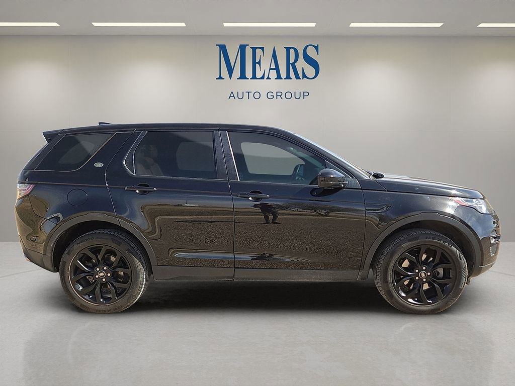 Used 2017 Land Rover Discovery Sport HSE Luxury image 6