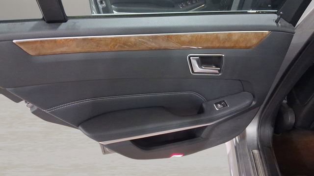 Used 2015 Mercedes-Benz E 350 4MATIC Sedan image 23