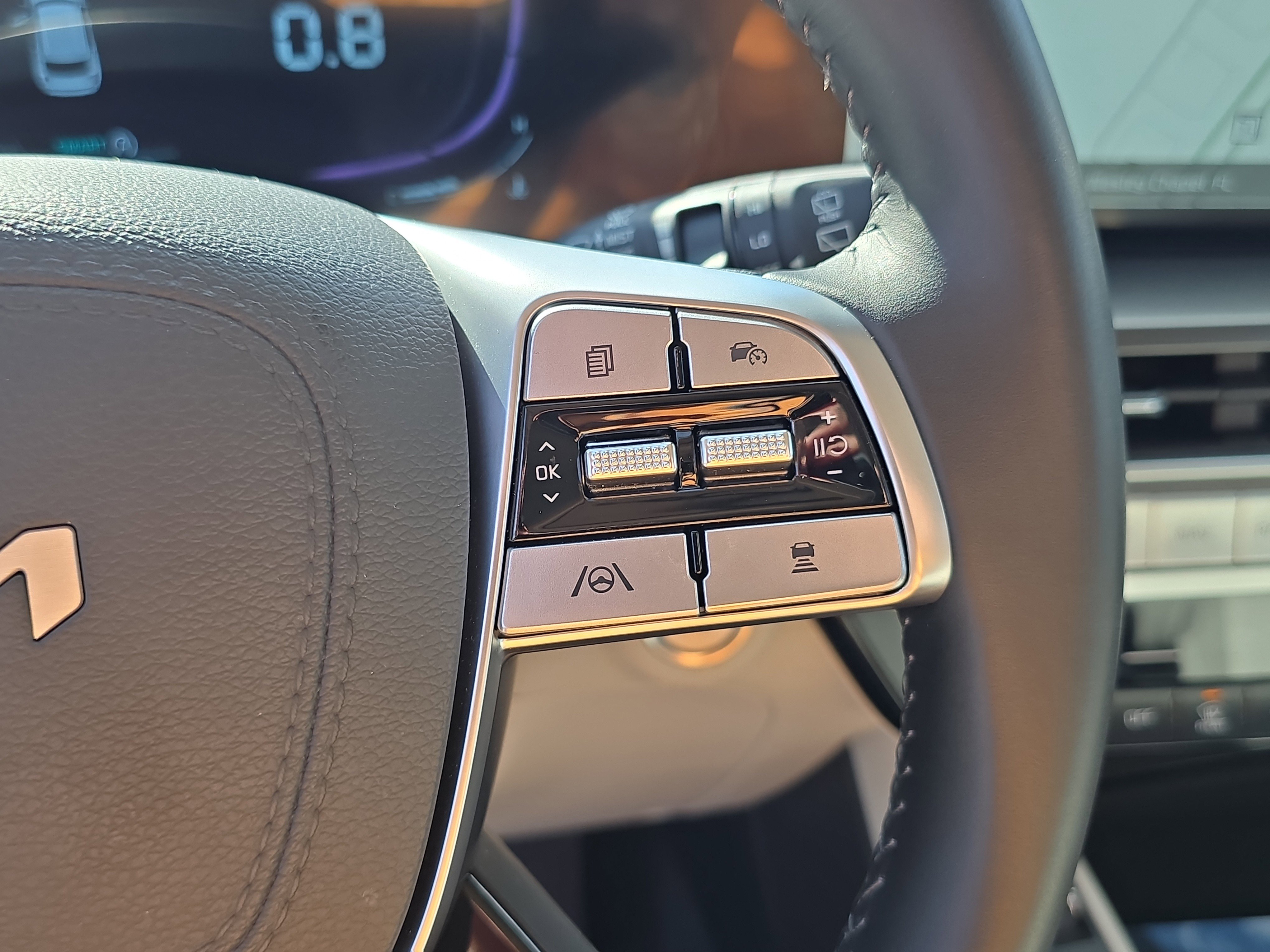 Used 2025 Kia Telluride S image 36