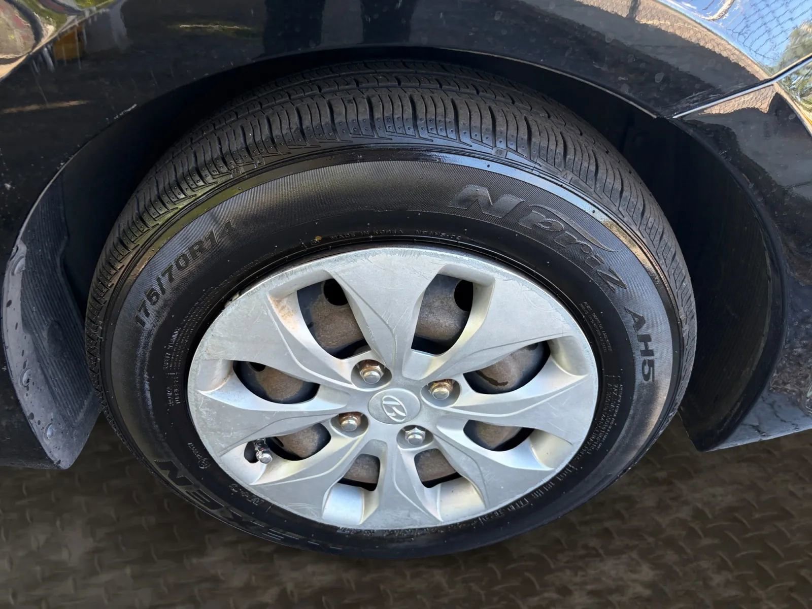 Used 2016 Hyundai Accent SE FWD image 37