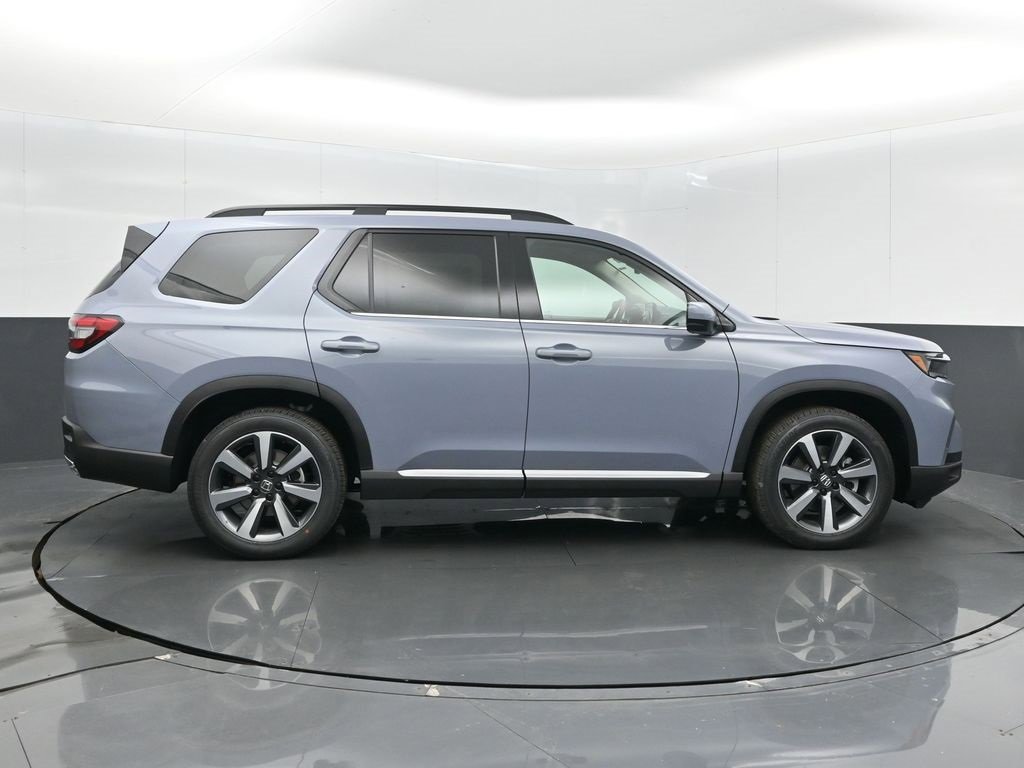 New 2025 Honda Pilot Touring image 25