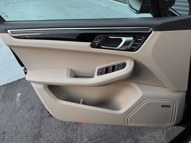 New 2026 Porsche Macan S image 13