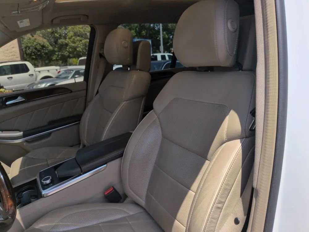 Used 2014 Mercedes-Benz GL 450 4MATIC w/ Appearance Package image 35