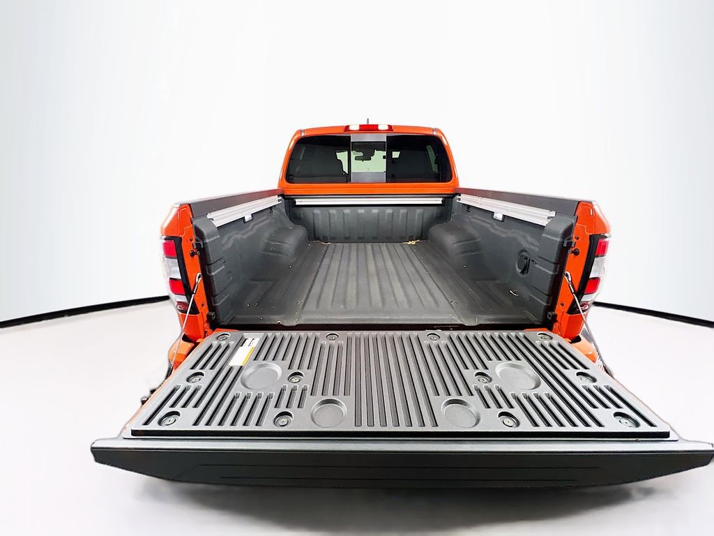 New 2026 Nissan Frontier PRO-4X w/ Pro-4x Convenience Package image 6