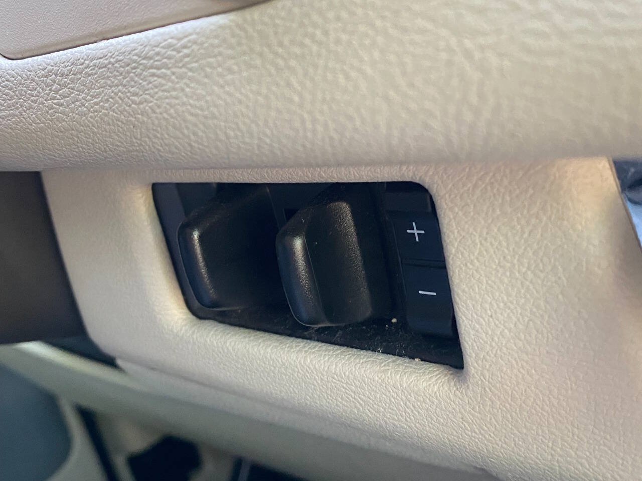 Used 2019 Lincoln Navigator Reserve AWD/4WD image 35