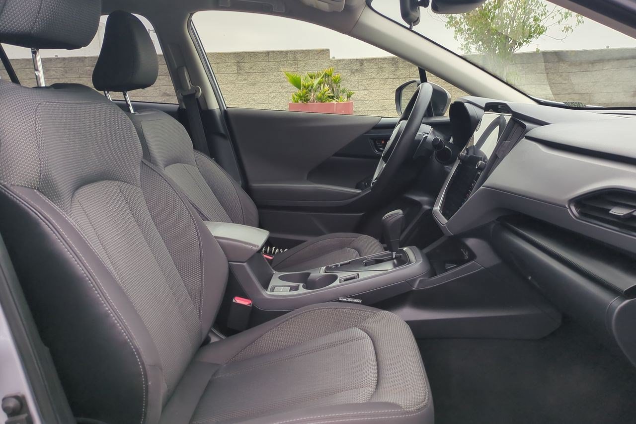 Used 2024 Subaru Crosstrek 2.0i Premium AWD/4WD image 23