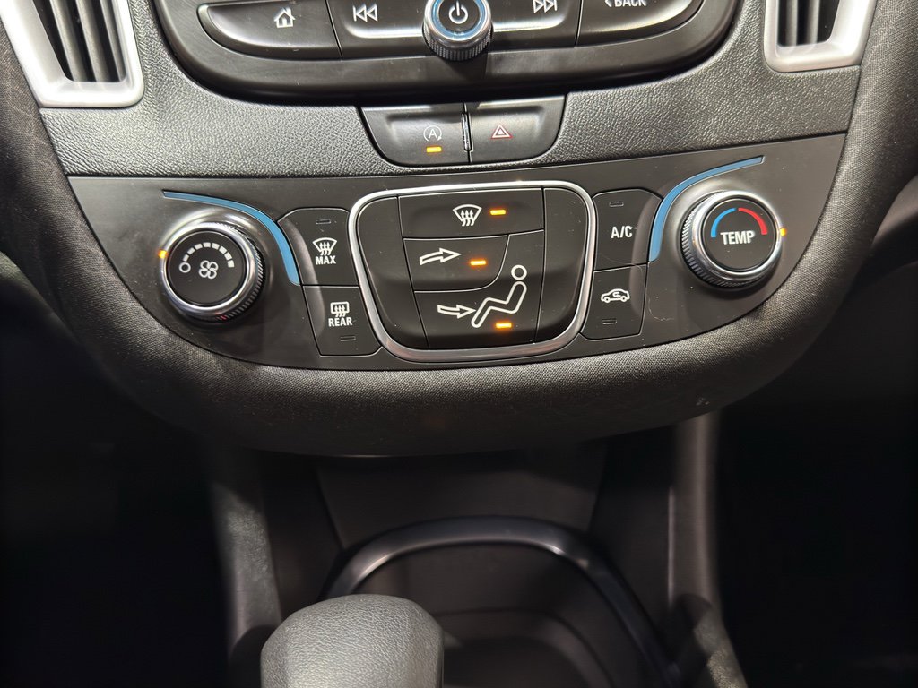 Used 2022 Chevrolet Malibu RS image 27