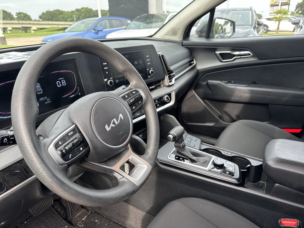 Certified 2024 Kia Sportage LX FWD image 30