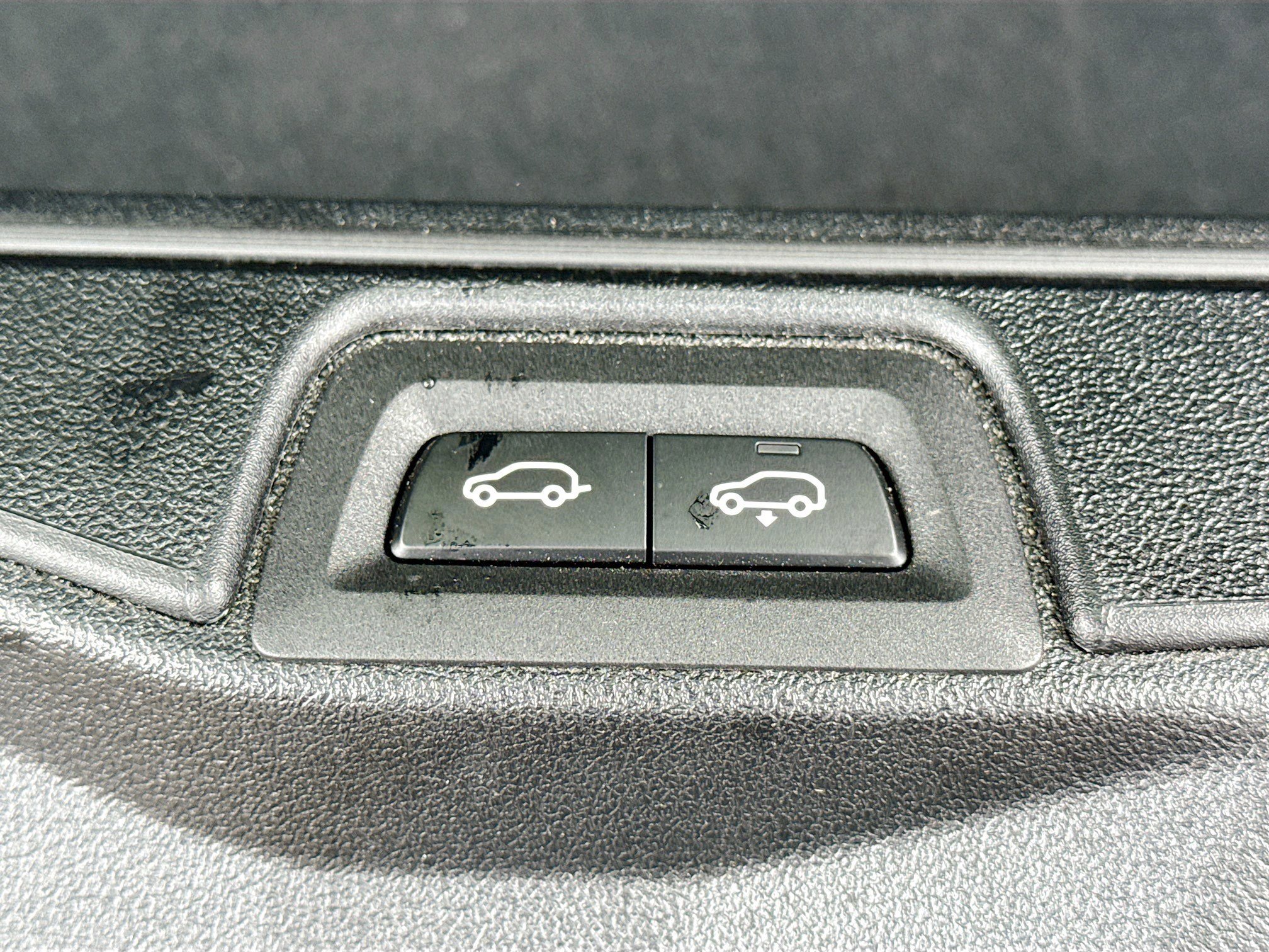 Used 2021 BMW X7 xDrive40i w/ M Sport Package image 12