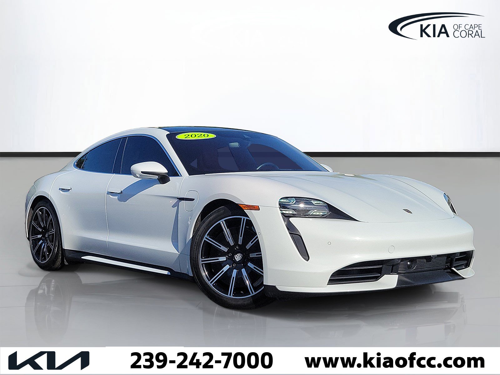 Used 2020 Porsche Taycan Turbo AWD/4WD image 1