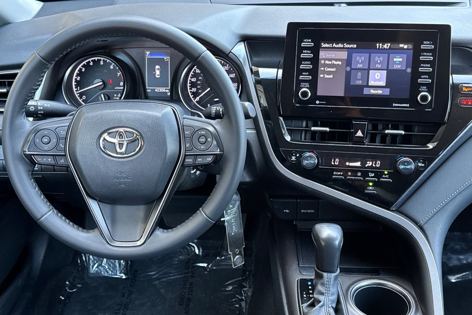 Certified 2022 Toyota Camry SE image 20