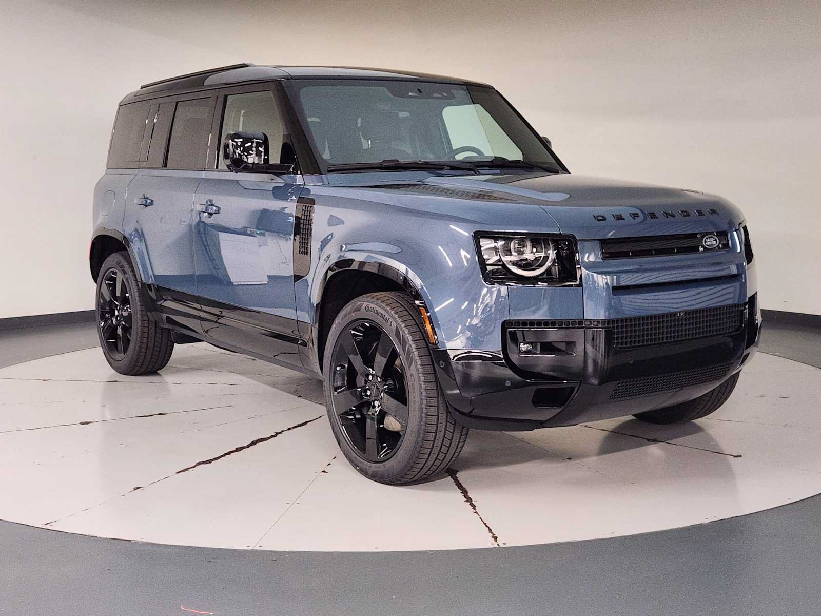 New 2026 Land Rover Defender 110 X-Dynamic SE AWD/4WD image 7