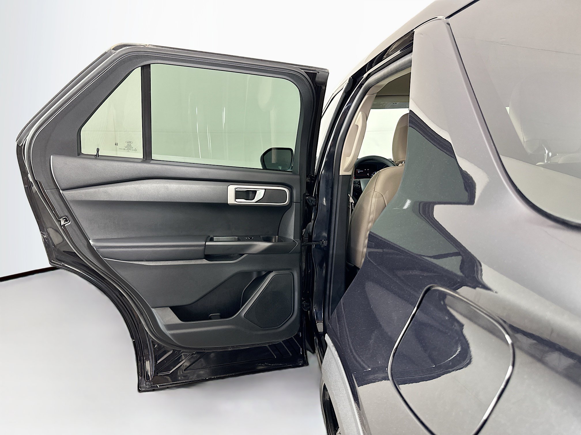 Used 2022 Ford Explorer 4WD image 25