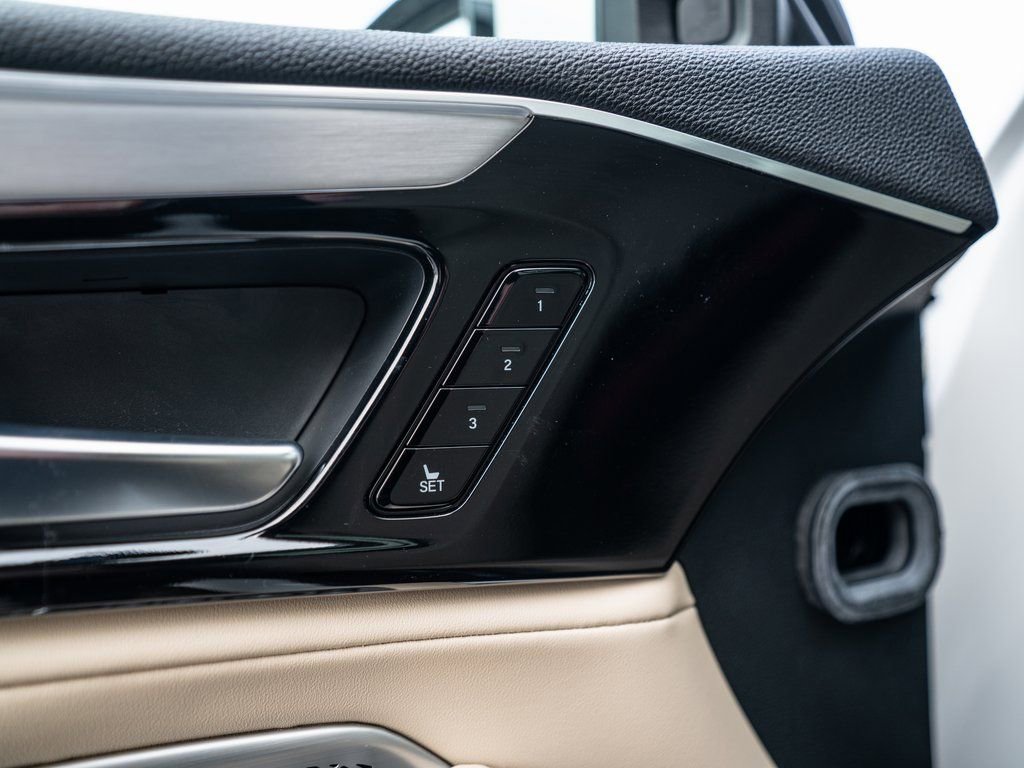 Certified 2023 Acura MDX SH-AWD w/ Technology Package image 27