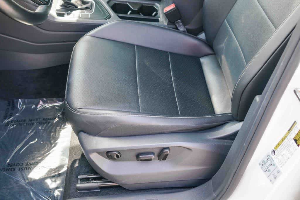 Used 2019 Volkswagen Tiguan SE w/ Panoramic Sunroof Package FWD image 20