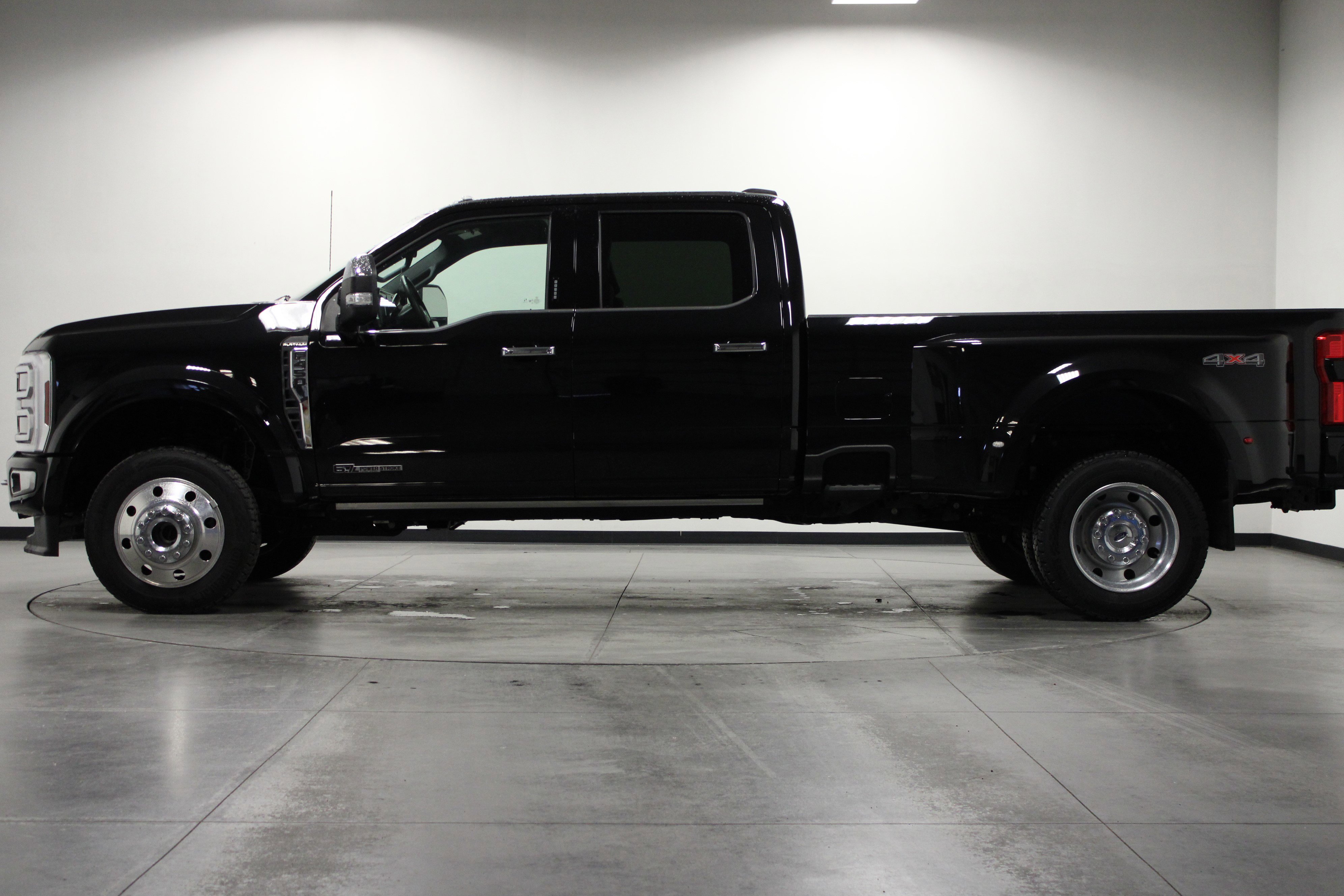 Used 2024 Ford F450 Platinum w/ Snow Plow Prep Package image 7
