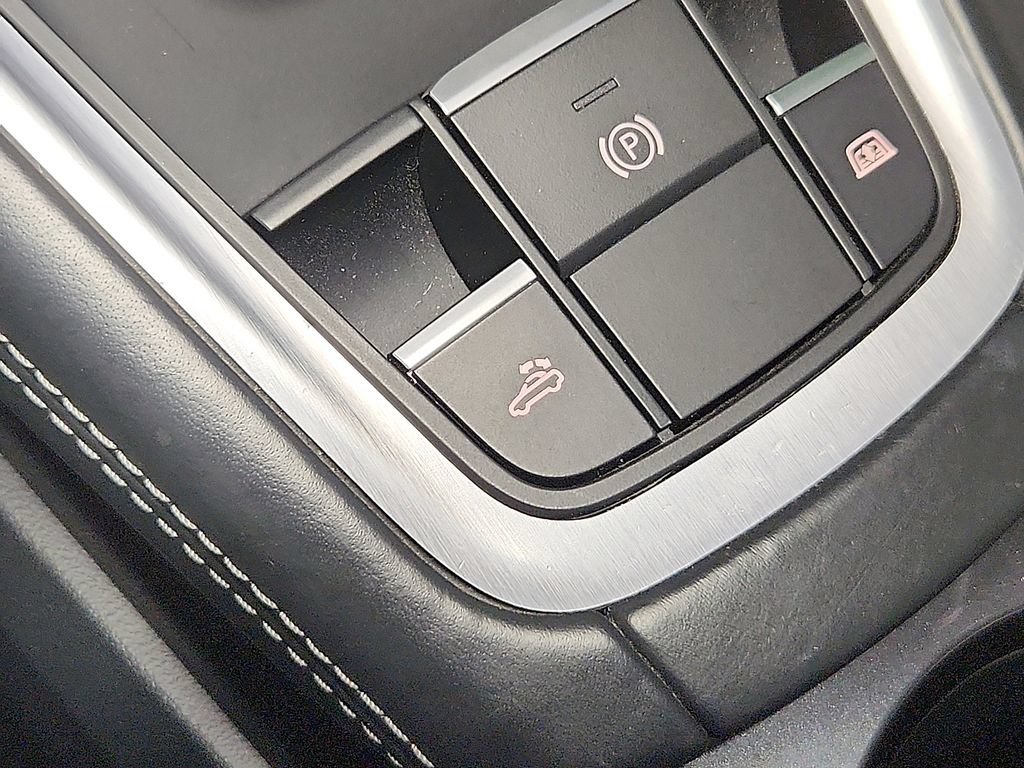 Used 2018 Audi TT 2.0T w/ Technology Package AWD/4WD image 23