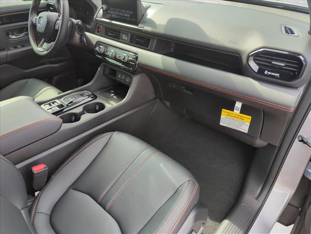 New 2025 Honda Pilot TrailSport image 5