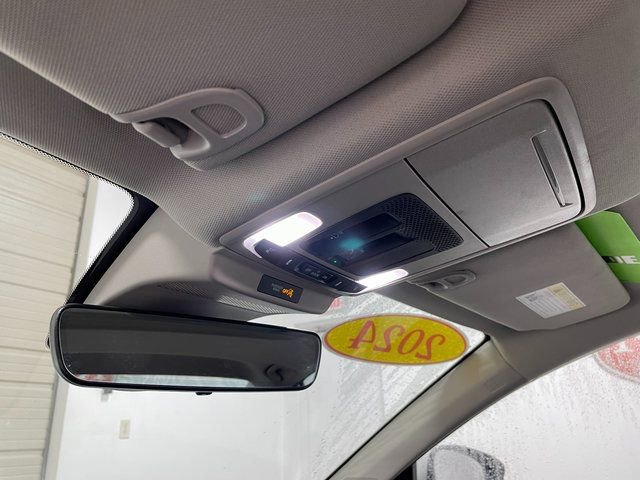 Used 2024 Honda Accord Touring image 17