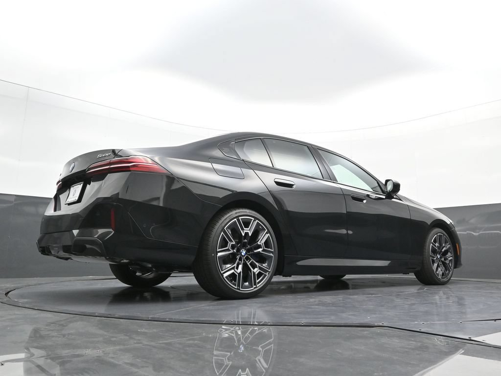 New 2026 BMW 550e xDrive w/ Executive Package AWD/4WD image 28