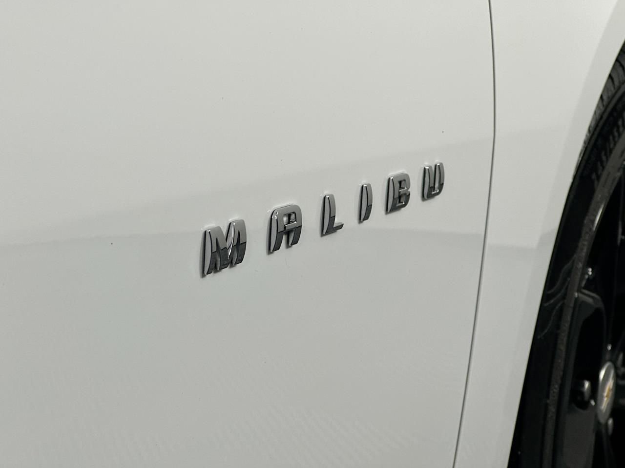 Used 2023 Chevrolet Malibu LT image 17