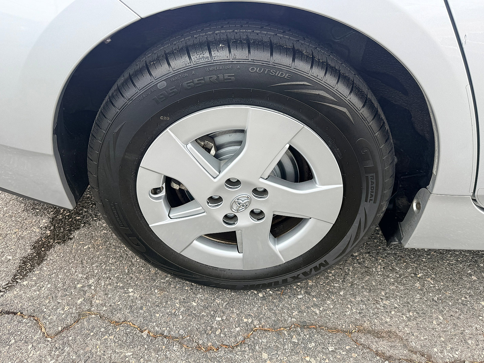 Used 2011 Toyota Prius Three image 31