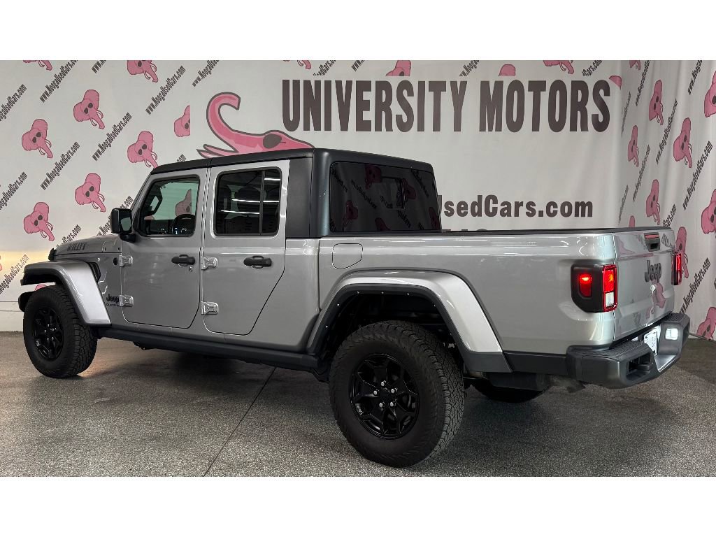 Used 2021 Jeep Gladiator Willys image 12