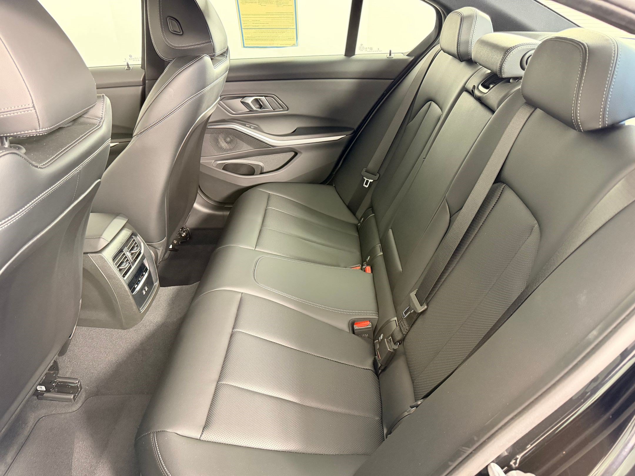 Used 2025 BMW 330i Sedan RWD image 24