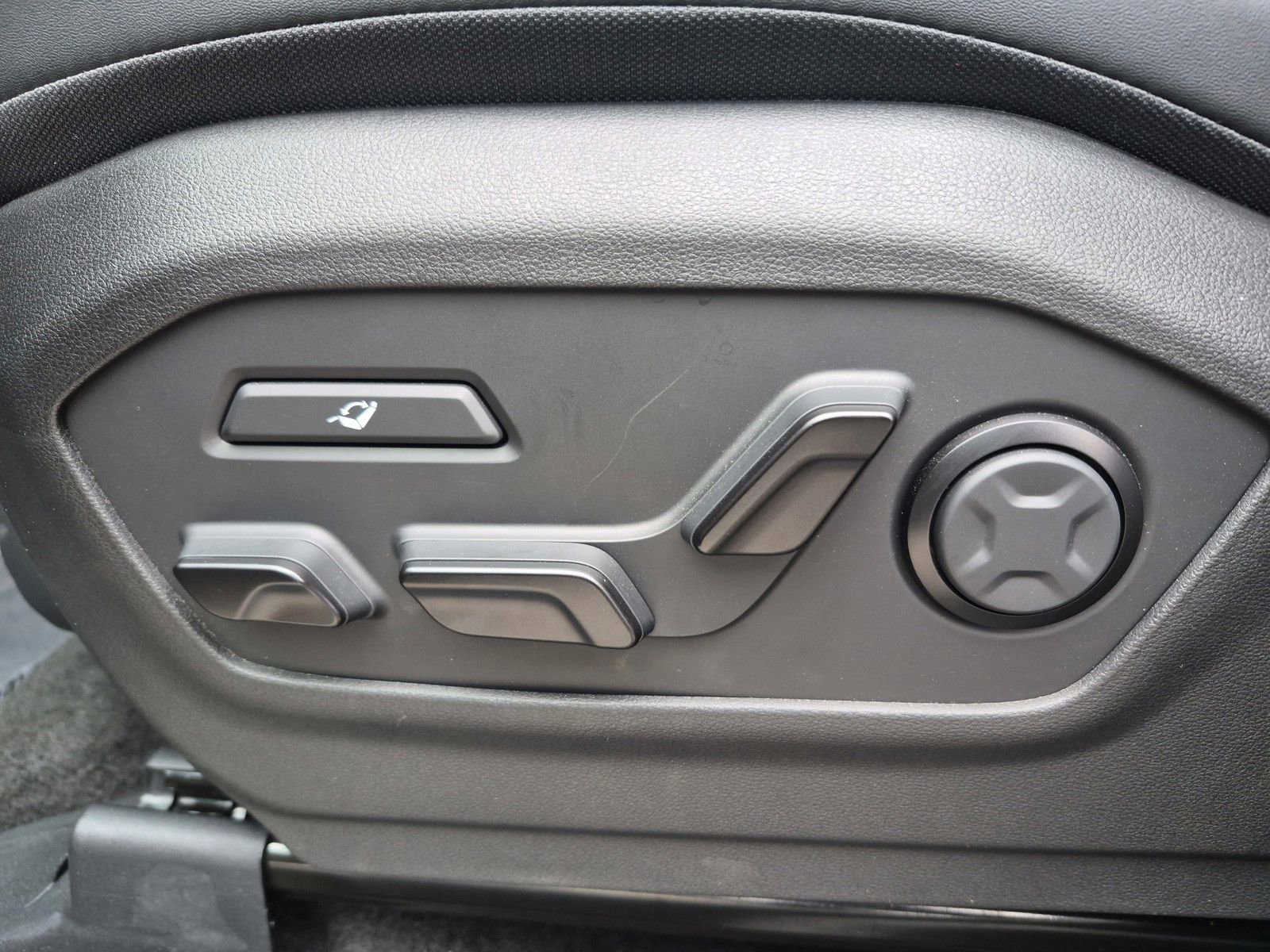 New 2026 Hyundai Santa Fe Calligraphy AWD/4WD image 17