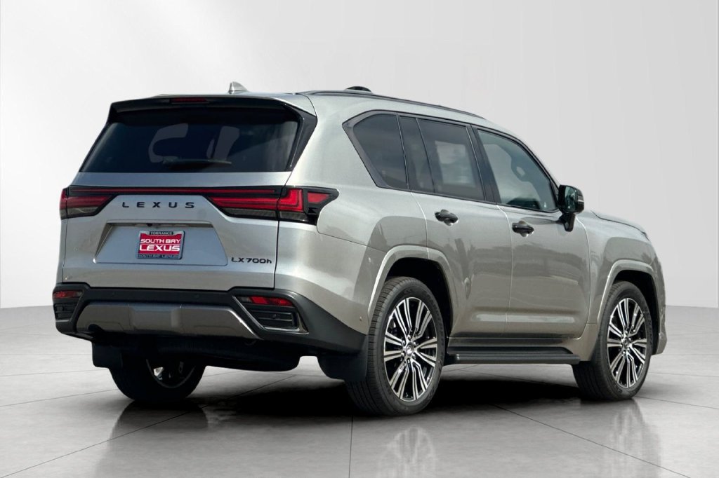 New 2026 Lexus LX 700h Luxury w/ Appearance Package AWD/4WD image 6